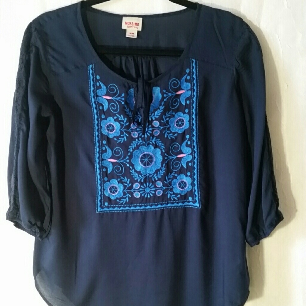Mossimo Supply Co  Women Top